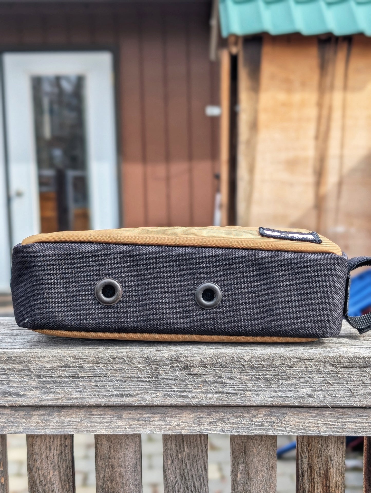 Snack Break - Coyote Brown Bolt-on (100mm)